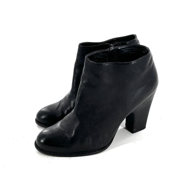 Stuart Weitzman Zip Leather Ankle Booties 9 Boots Heel Academia Office Boho - Picture 2 of 7
